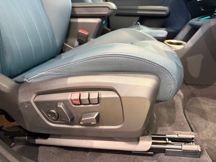 2024 MINI Countryman SE Favoured