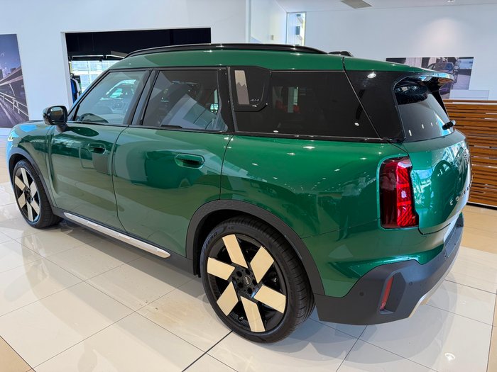 2024 MINI Countryman SE Favoured