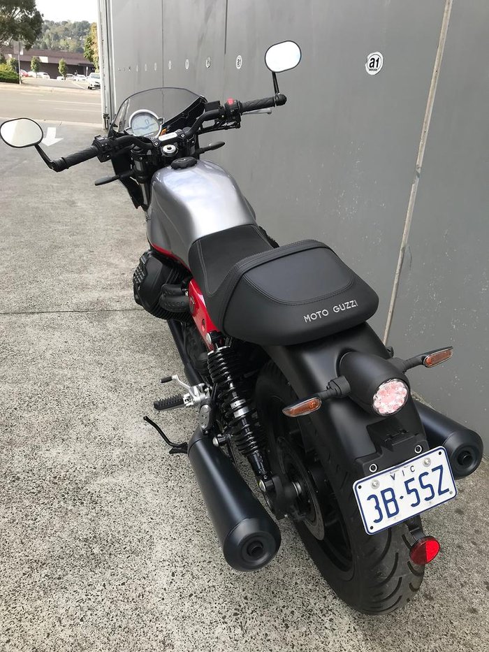 2025 Moto Guzzi V7 Stone Corsa