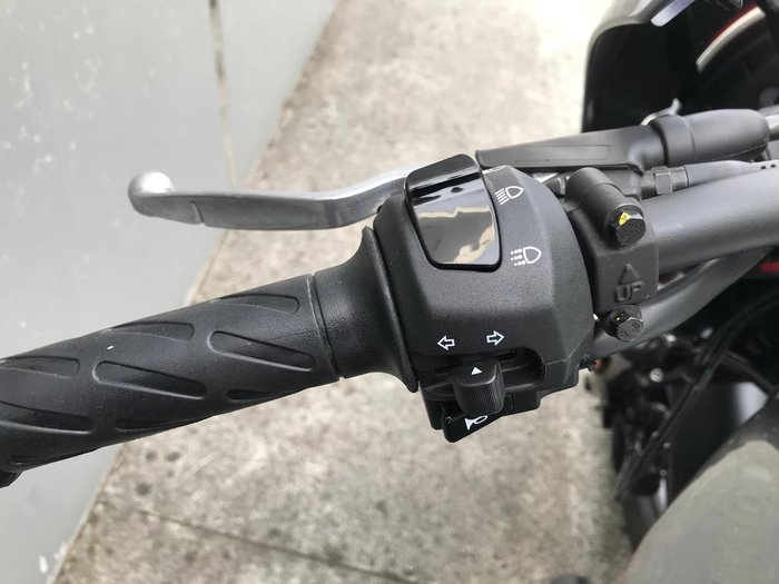 2025 Moto Guzzi V7 Stone Corsa