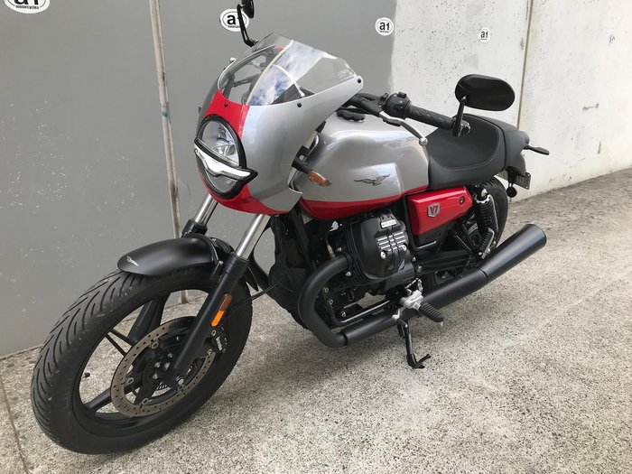2025 Moto Guzzi V7 Stone Corsa