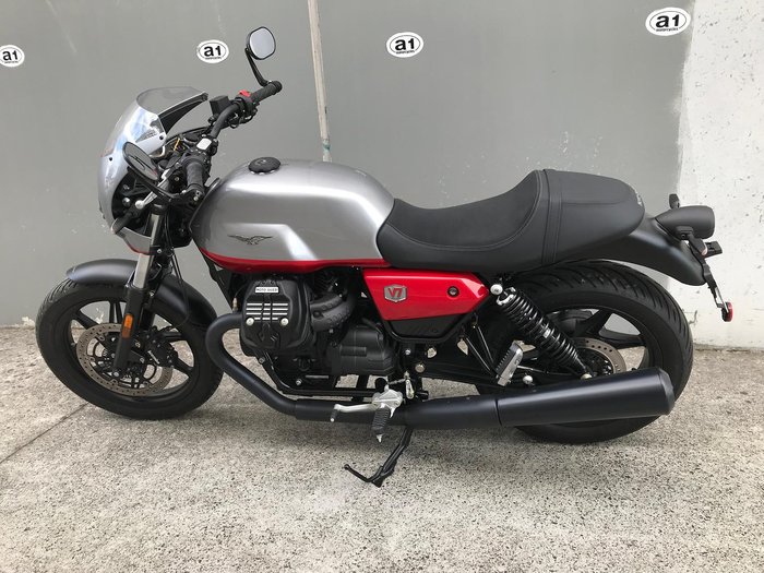 2025 Moto Guzzi V7 Stone Corsa
