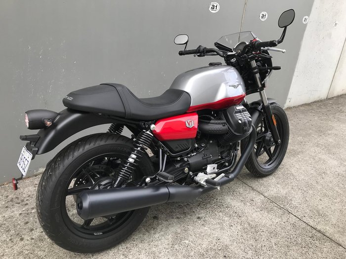 2025 Moto Guzzi V7 Stone Corsa