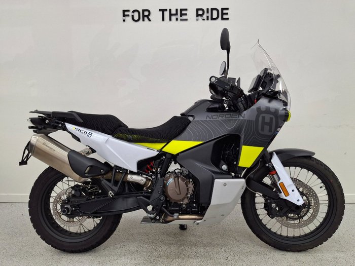 2022 HUSQVARNA NORDEN 901 Blue