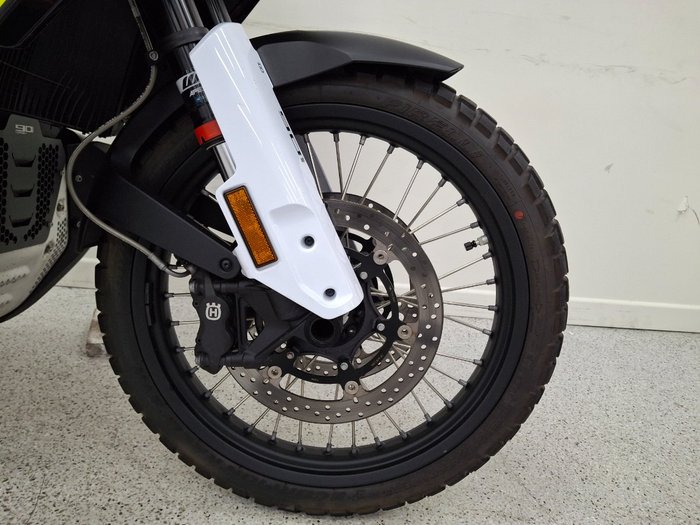 2022 HUSQVARNA NORDEN 901 Blue