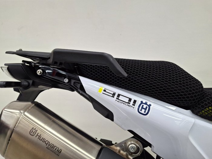 2022 HUSQVARNA NORDEN 901 Blue