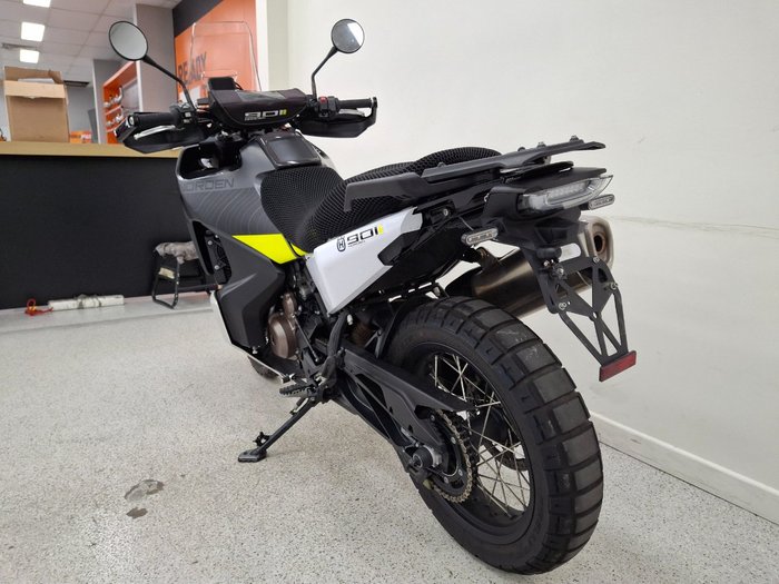 2022 HUSQVARNA NORDEN 901 Blue