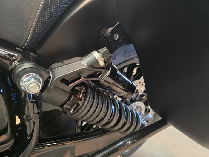 2025 Indian SPORT CHIEF RT BLACK SMOKE