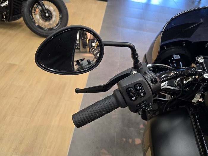 2025 Indian SPORT CHIEF RT BLACK SMOKE