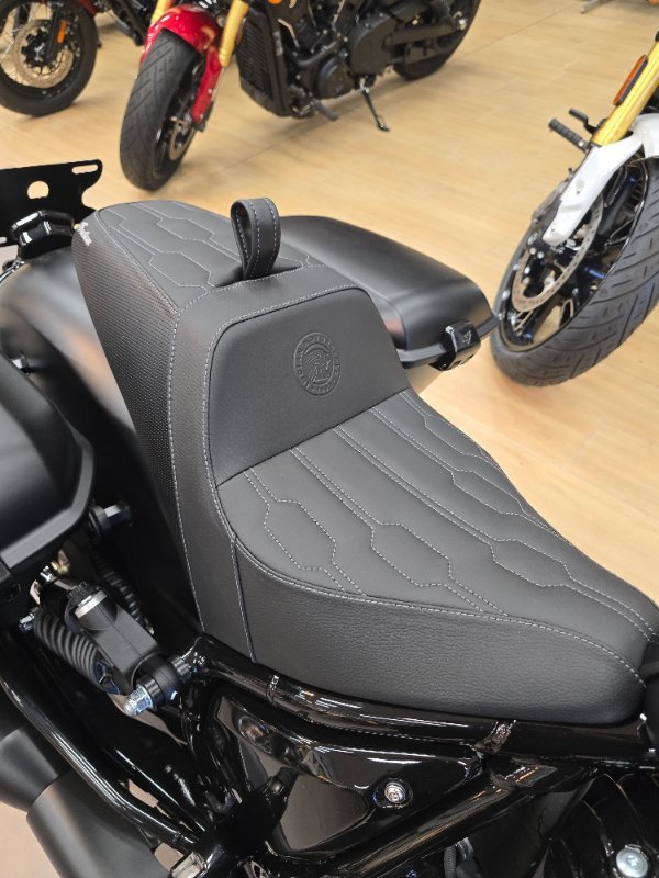 2025 Indian SPORT CHIEF RT BLACK SMOKE