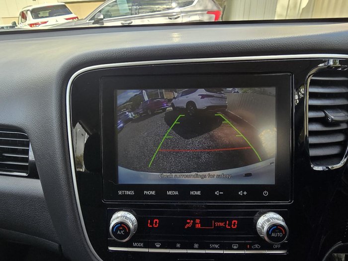 2021 Mitsubishi Outlander ES