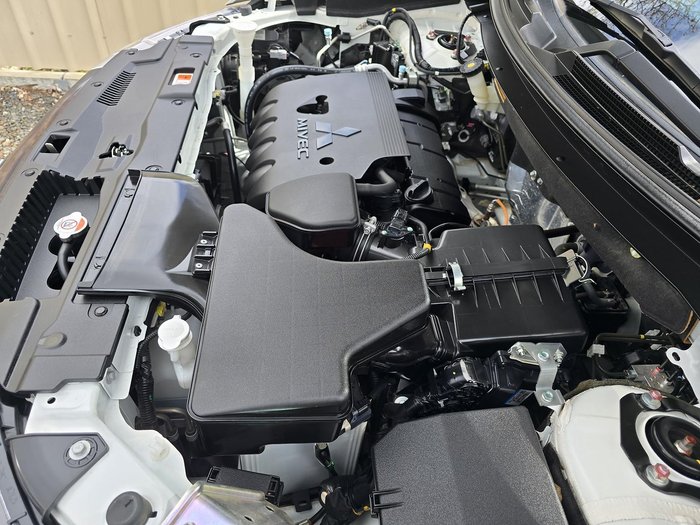 2021 Mitsubishi Outlander ES