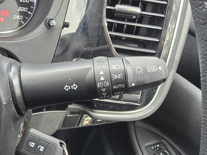 2021 Mitsubishi Outlander ES