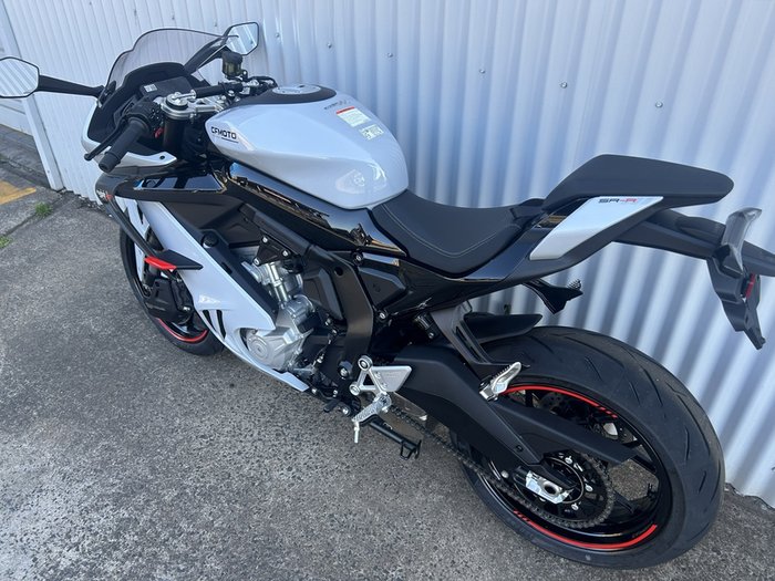 CFMOTO 675SR-R ROAD GREY