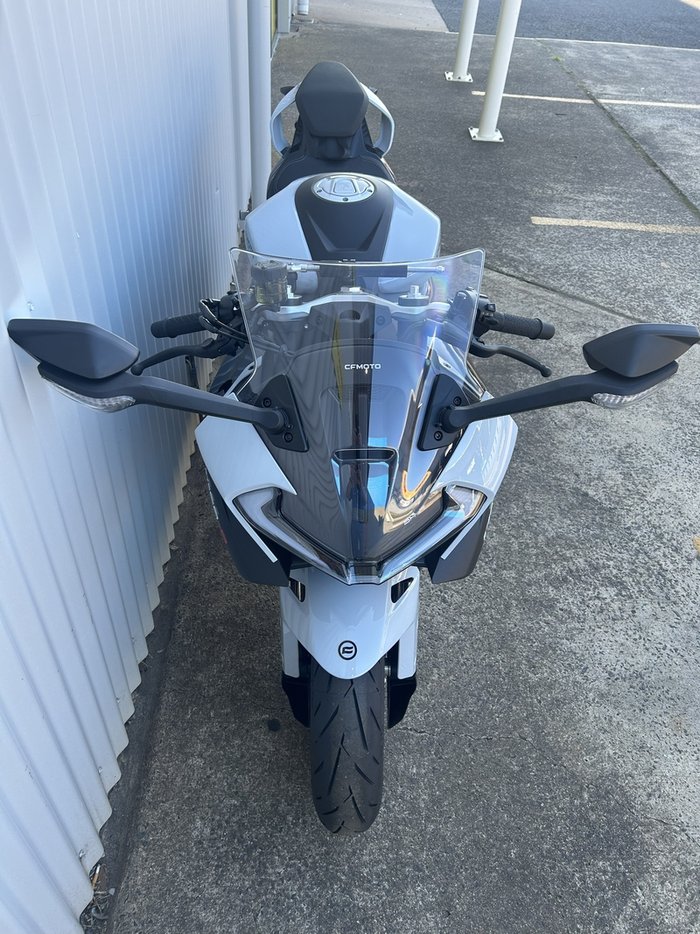 CFMOTO 675SR-R ROAD GREY