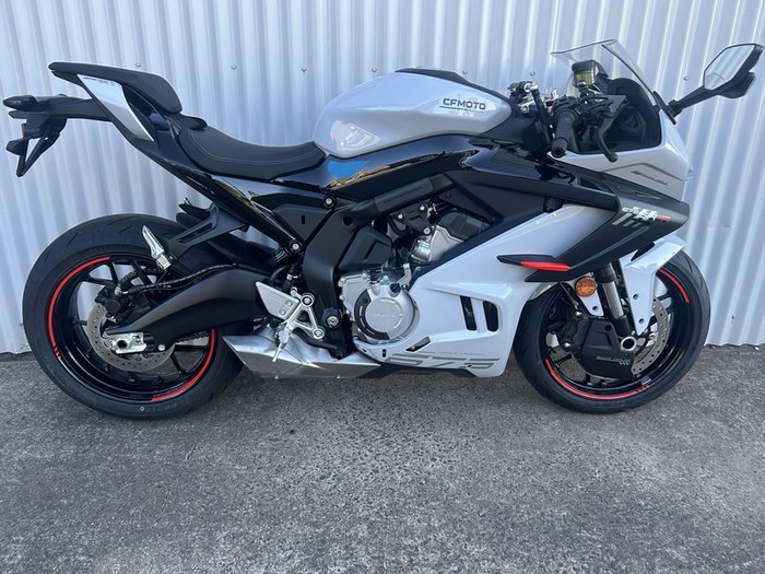 CFMOTO 675SR-R ROAD GREY