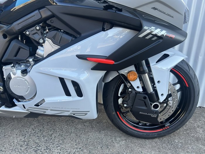 CFMOTO 675SR-R ROAD GREY