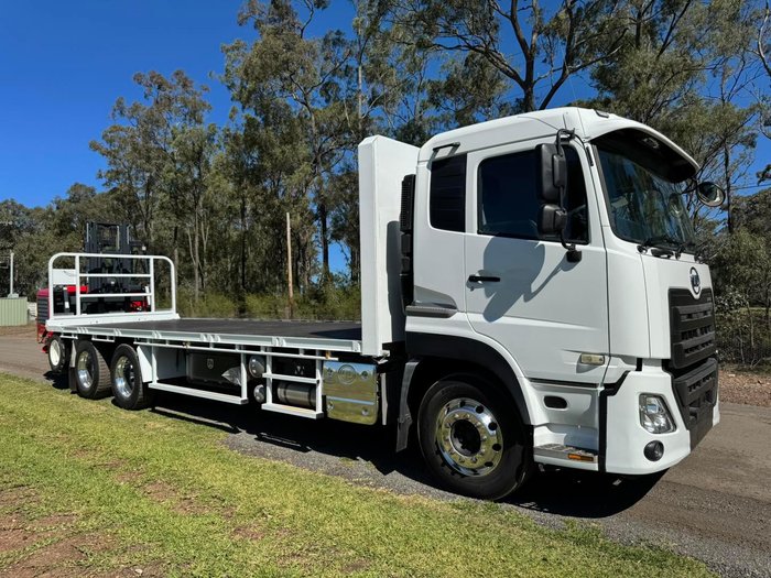 2019 UD Quon with only 200k kms, auto, 12 pallet,