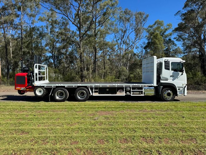 2019 UD Quon with only 200k kms, auto, 12 pallet,