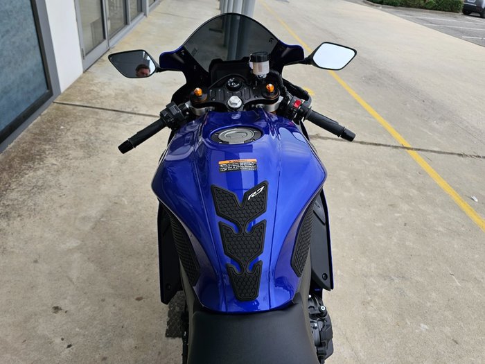 2025 Yamaha YZF-R7LAR Blue