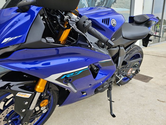 2025 Yamaha YZF-R7LAR Blue