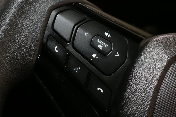 2024 Isuzu D-MAX LS-M