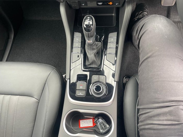 2025 Isuzu MU-X LS-T