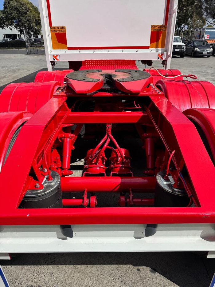 2005 Krueger St3 12 Pallet A Sd (7,325) Inside