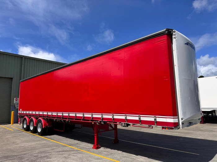 2001 Maxitrans St3 22 Pallet Sd Curtain Sider