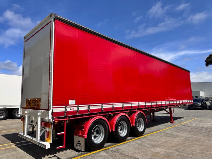 2001 Maxitrans St3 22 Pallet Sd Curtain Sider