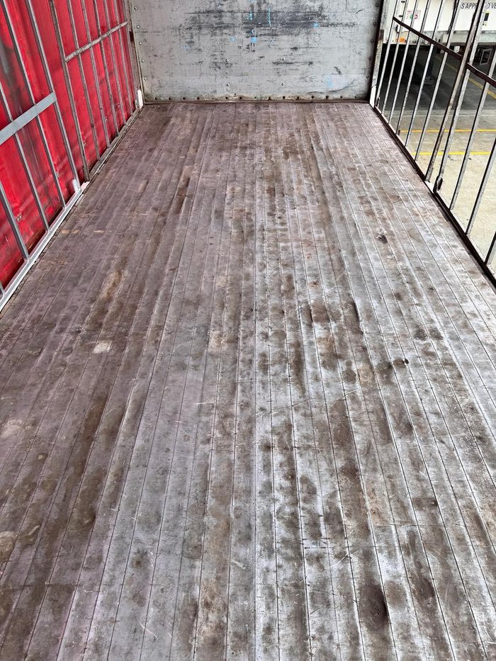 2001 Maxitrans St3 22 Pallet Sd Curtain Sider 