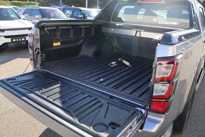 2025 Isuzu D-MAX X-TERRAIN