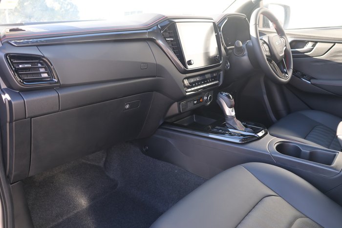 2025 Isuzu D-MAX X-TERRAIN