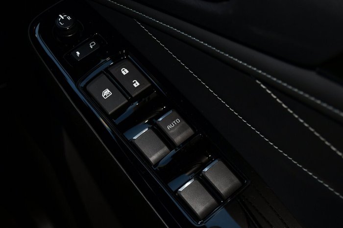 2025 Isuzu MU-X LS-T