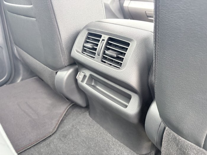 2025 Nissan Navara Pro-4X (4x4)