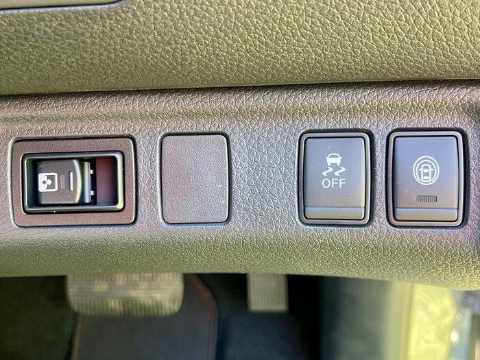 2025 Nissan Navara Pro-4X (4x4)