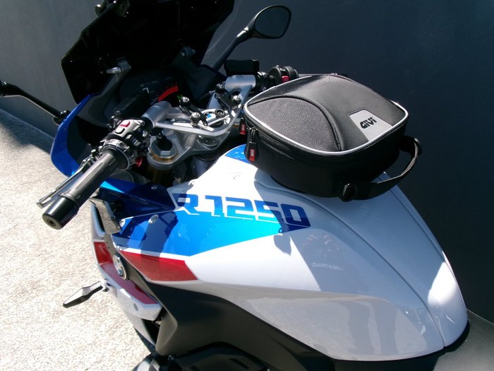 2024 BMW Motorrad R 1250 RS LIGHT WHITE/RACING BLUE METALL