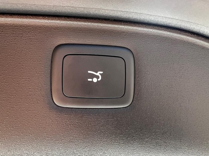 2025 MG IM6 Performance