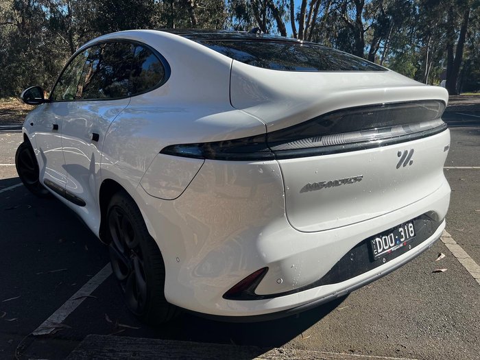 2025 MG IM6 Performance