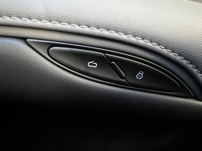 2025 MG IM6 Performance S12L MY25 AWD Athena White