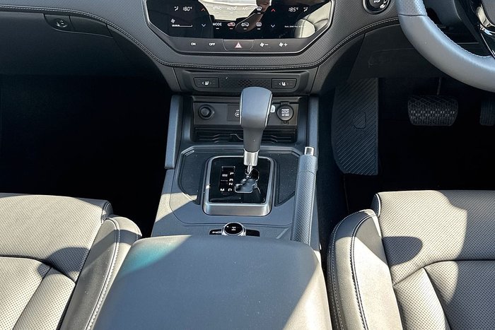 2025 KGM SsangYong Musso Ultimate Q261 MY24 4X4 Dual Range Amazonian Green