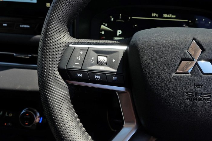 2025 Mitsubishi Outlander Exceed