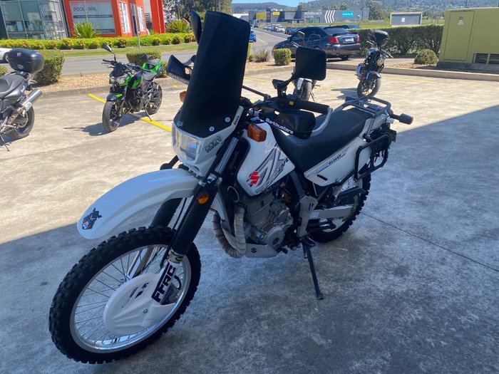 2018 Suzuki DR650SE White