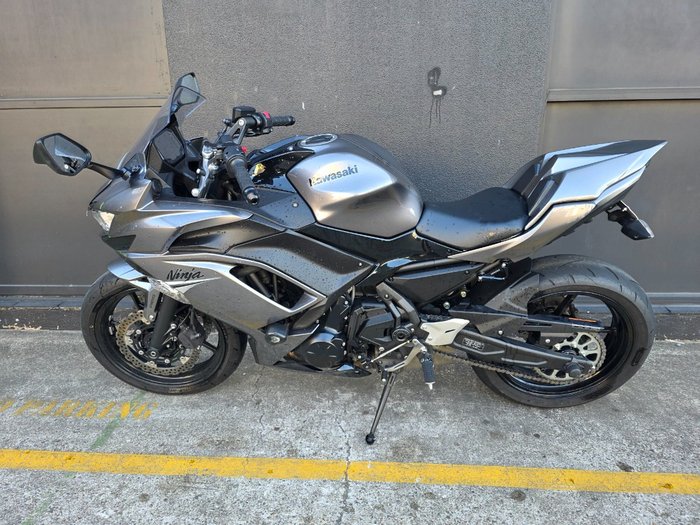 2021 Kawasaki NINJA 650L SE (LAMS) SILVER