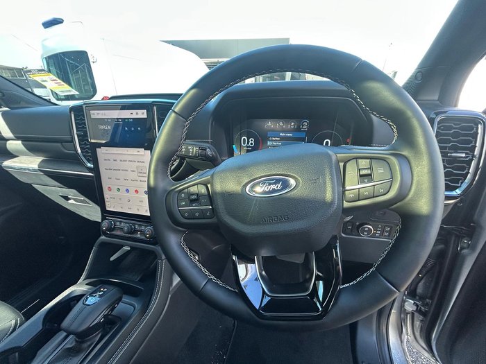 2025 Ford Everest Platinum