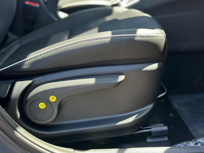 2025 Hyundai Venue Active