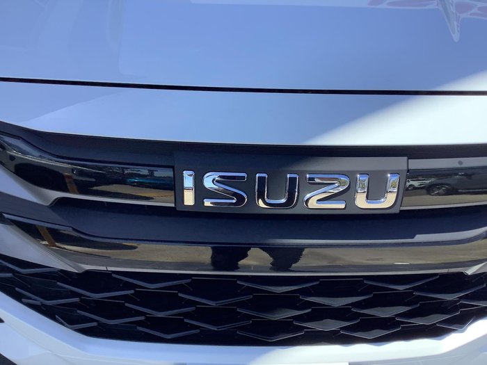 2024 Isuzu D-MAX LS-M