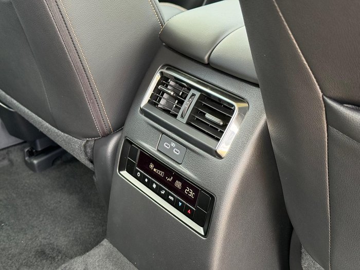 2024 Mazda CX-80 G40e Touring