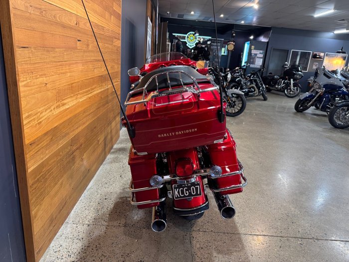 2011 Harley-davidson FLHTCU U/C ELECTRA GLIDE Red