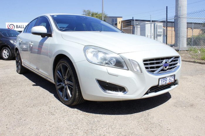 2010 Volvo S60 T6 AWD Cosmic White